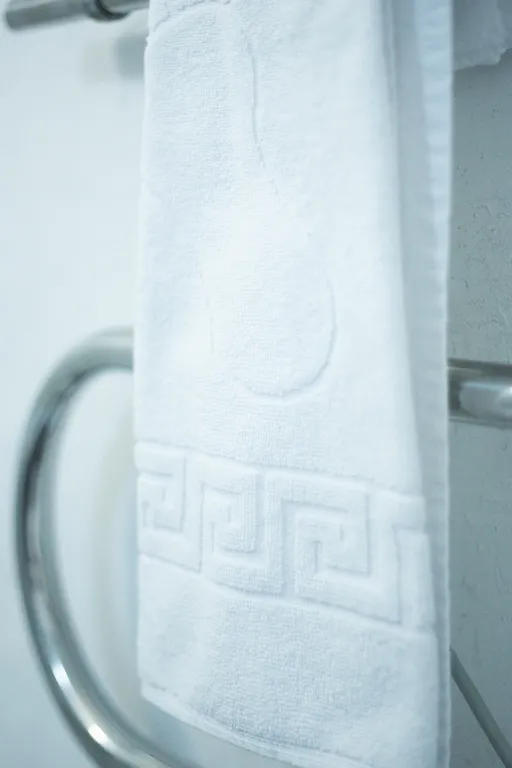 Просторный крутой апартамент с панорамными окнами