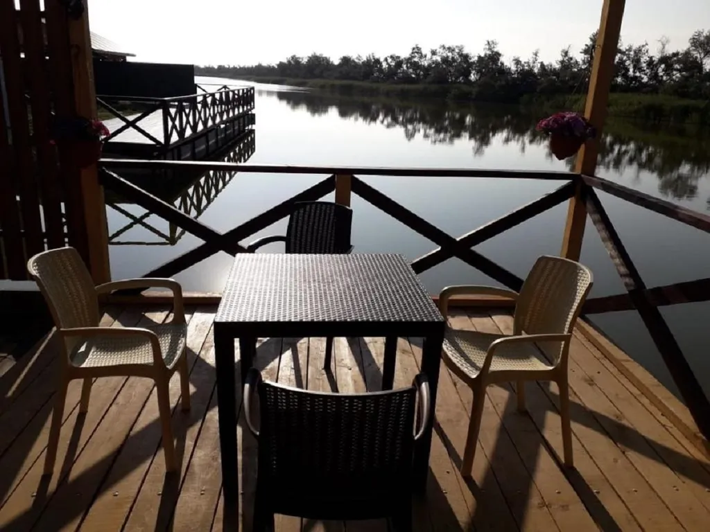 Двухэтажный дом из сруба