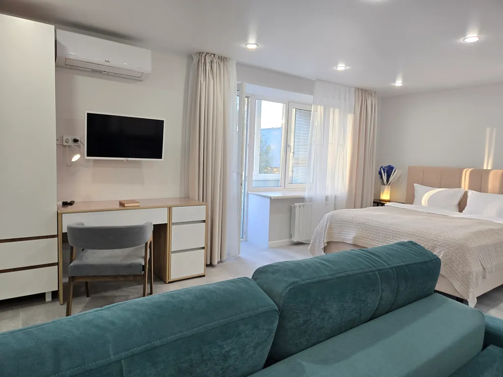 Апартамент возле Дома Правительства Сеть ЙоХоум Премиум