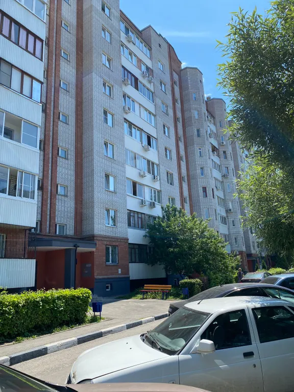 Отличная квартира в кирпичном доме в центре города