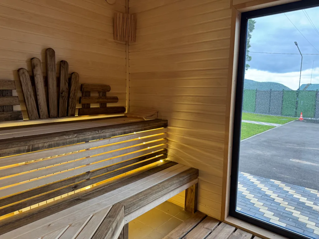 Барнхаус NaHolme с видом на горы и реку