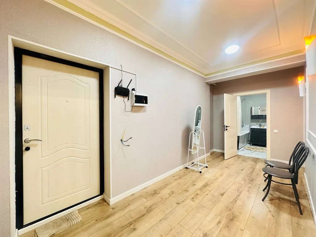 Уют для большой семьи рядом с автовокзалом и озером Сайран