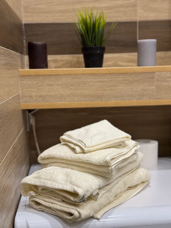 Рады видеть вас в нашей уютной , светлой квартире в Изумрудных Холмах