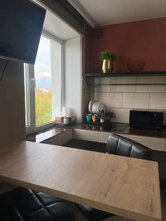 Студия с видом на вулканы в отличном районе города