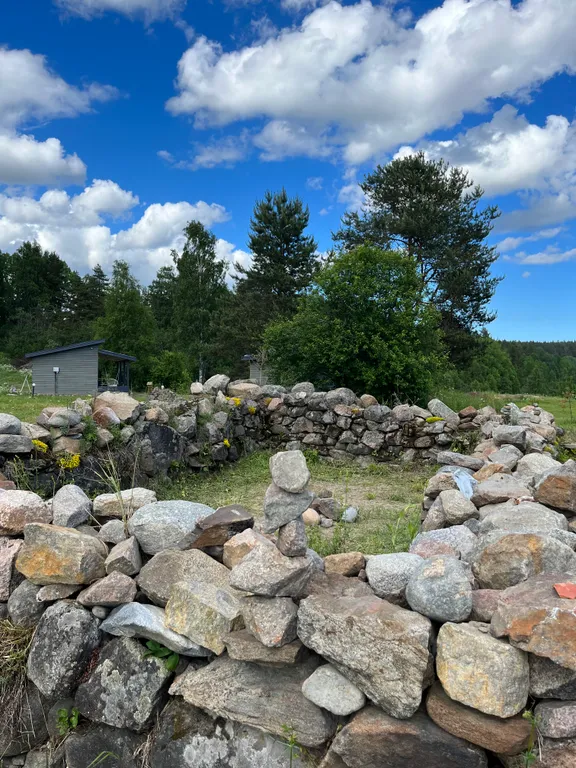 Хюгге Микли