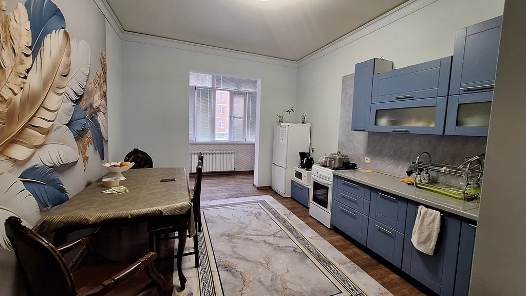 Огромная трёшка в городе трудовой славы