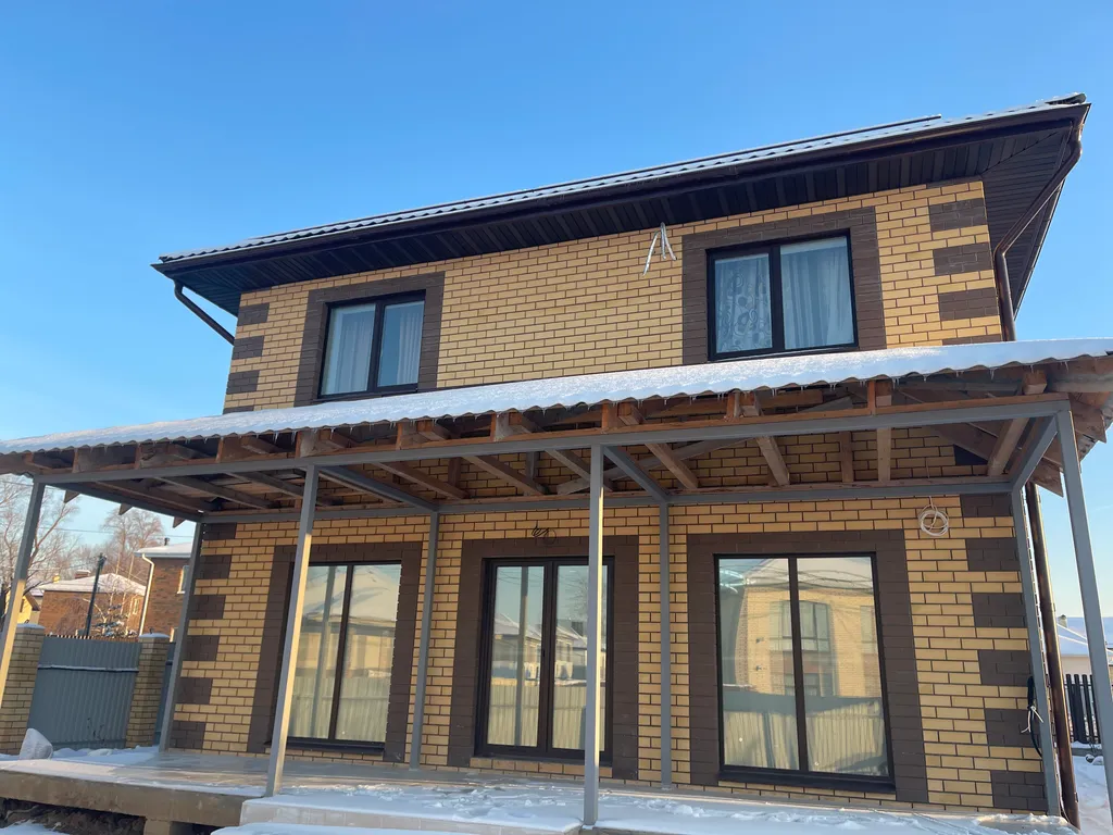 Уютный дом с террасой