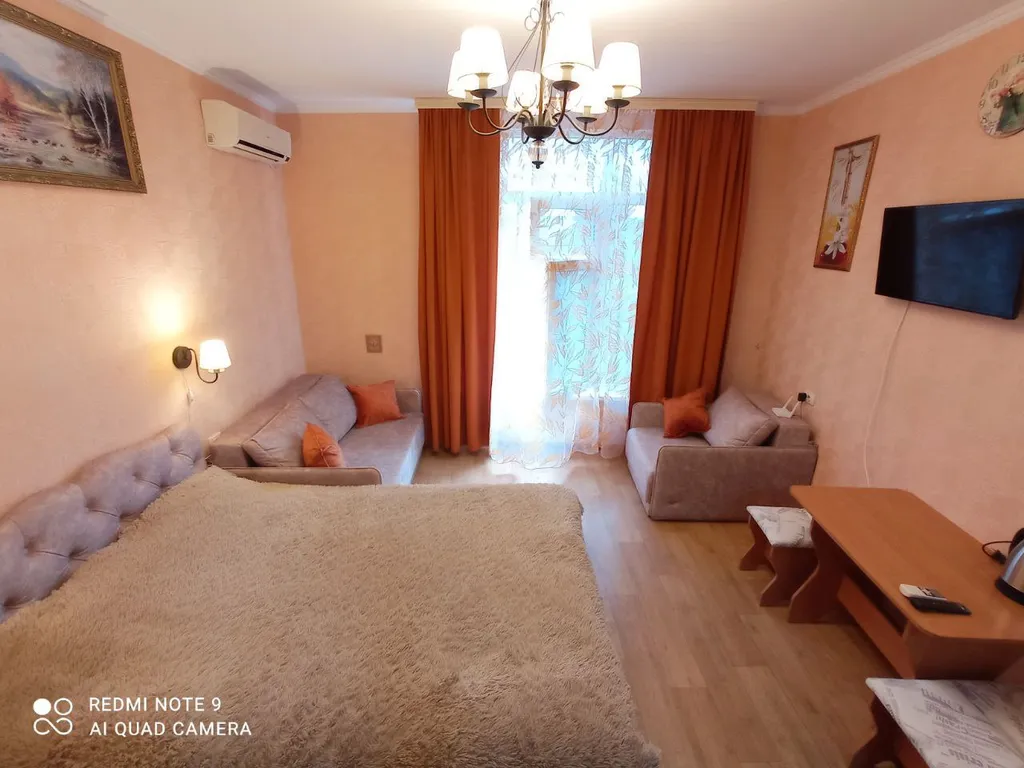 Комфортная студия в центре Алупки у дворца