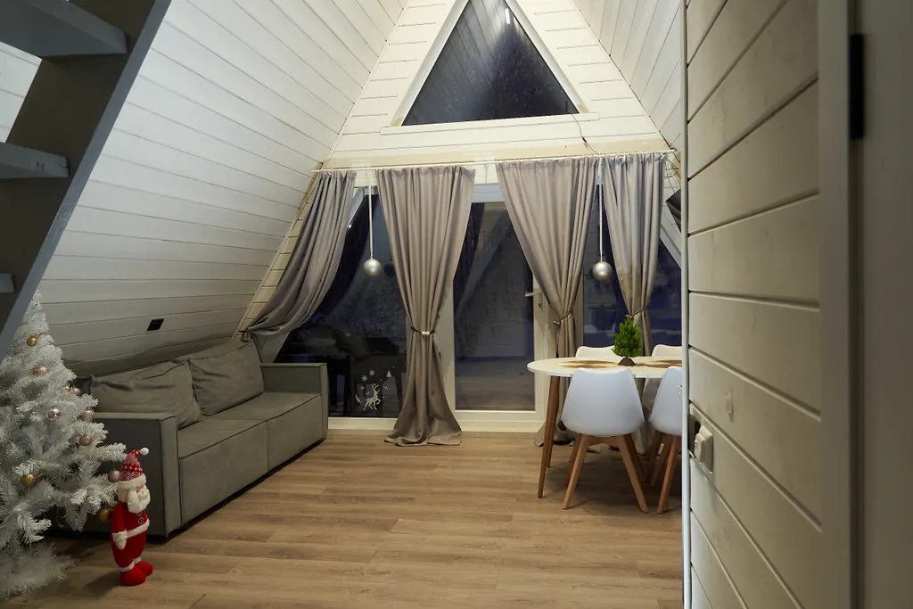 Домик А-фрейм с купелью