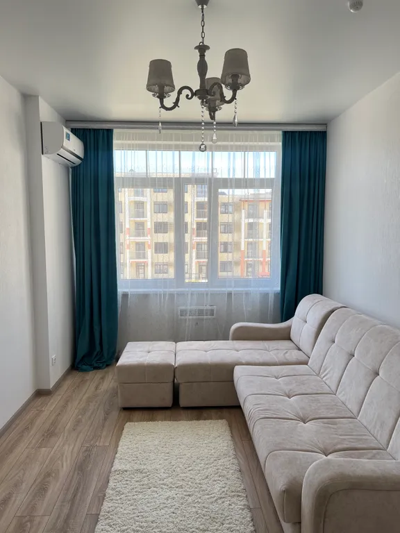 2к квартира с видом на бассейн ЖК «Кипарис»