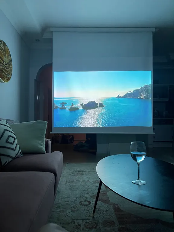 Элитная квартира с террасой и видом на море