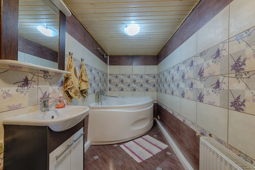 Уютный дом с баней для компании