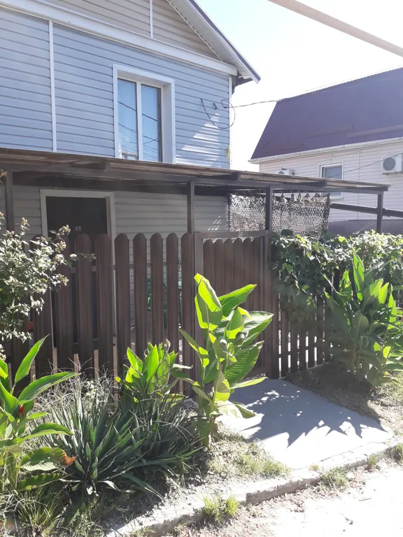 Коттедж Целый дом с садом и двориком — аренда посуточно в Туапсе