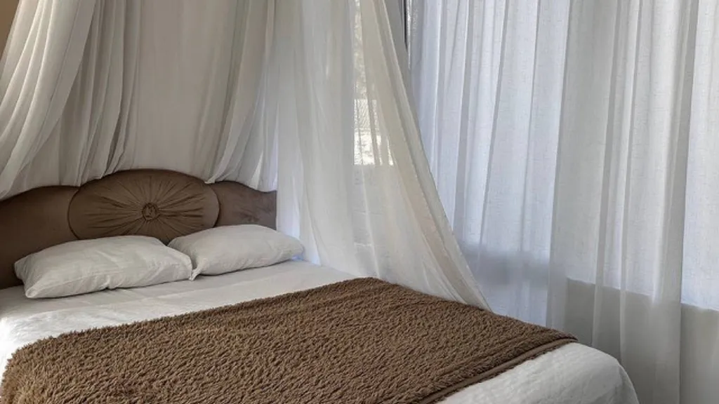 Квартира Уютная студия с панорамными окнами через забор с Ханским дворцом — аренда посуточно в Бахчисарай