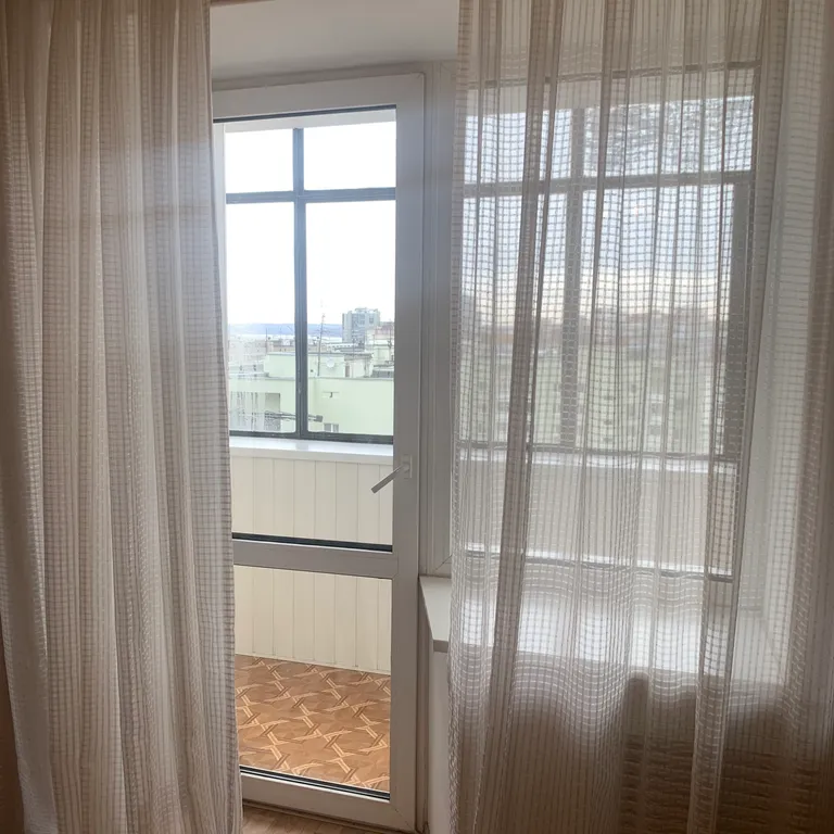 Однокомнатная возле набережной