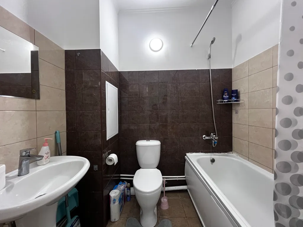 Евродвушка до 6 гостей, 2 этаж, 150 м до магазина, парк рядом