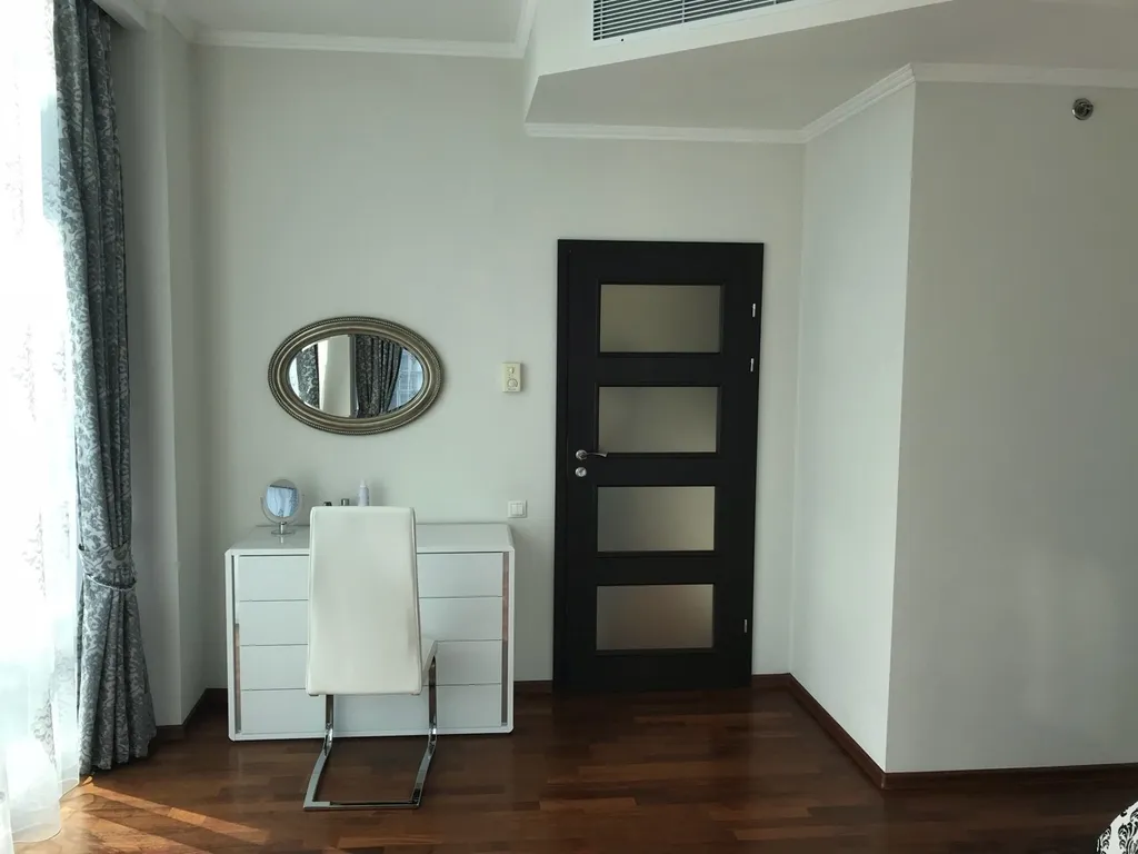 Апартаменты на первой линии моря с  бассейном и со своим пляжем у моря