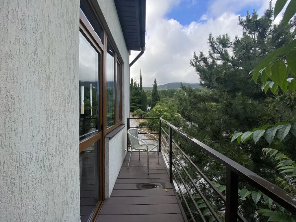 Аренда дома в Ялте возле Ялта интурист