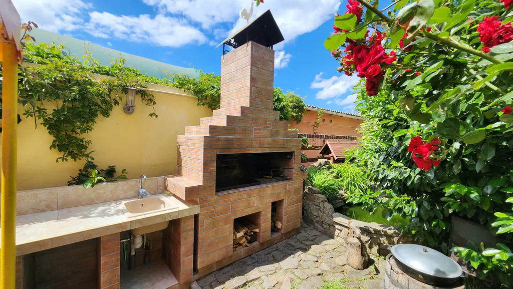 4-комнатный Дом