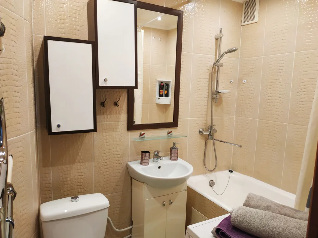 Квартира Квартира Центр города! 3 изолированные комнаты, 3 кровати — Калининград