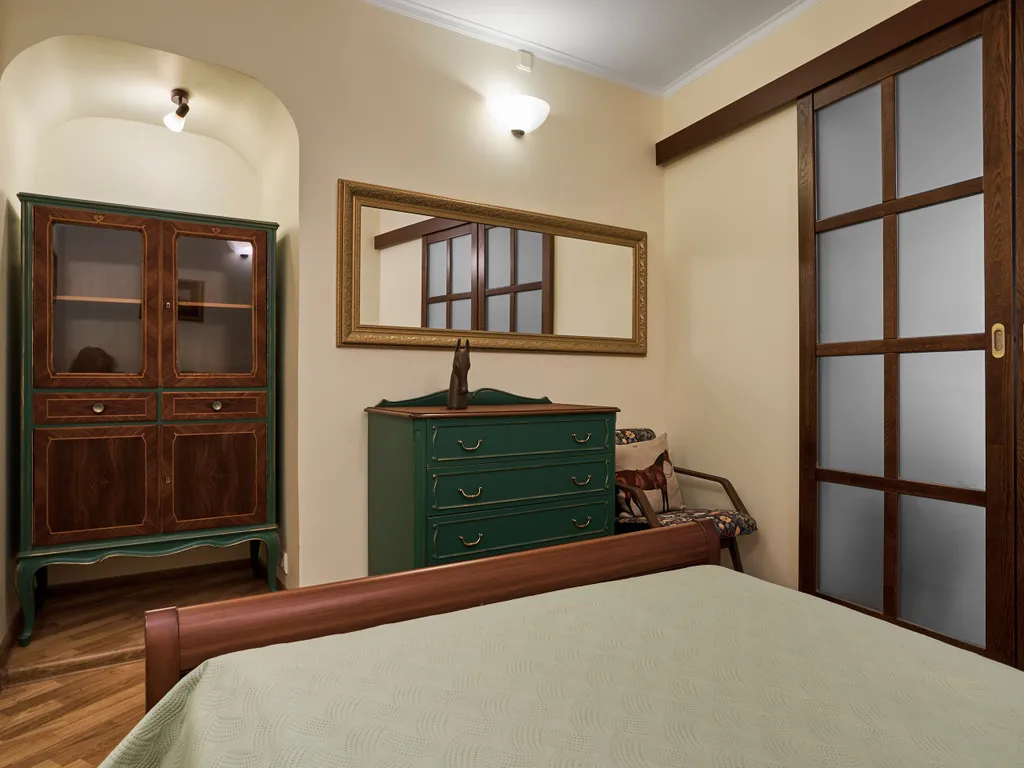 Апартаменты Кареты и Лошади с тремя спальнями рядом с Эрмитажем