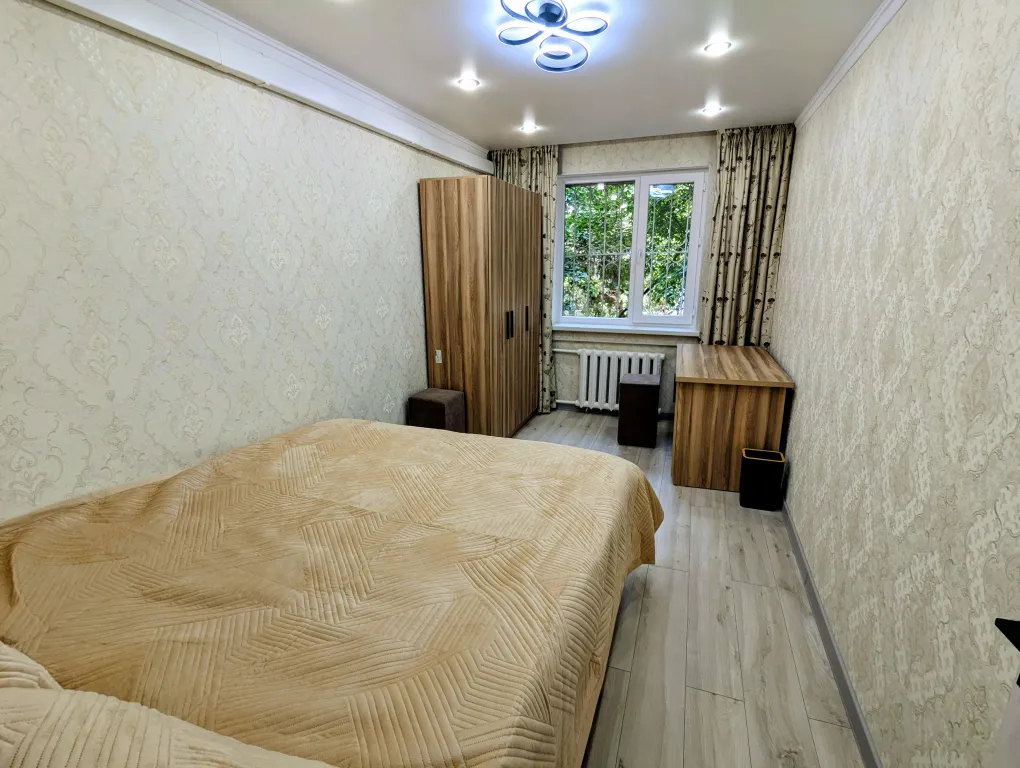 3-х комнатная квартира в центре у Каныбека