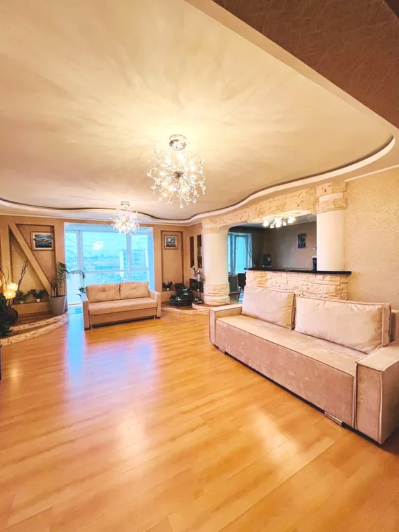 Квартира Шикарная трёшка около ТРК Алмаз — аренда посуточно в Челябинск