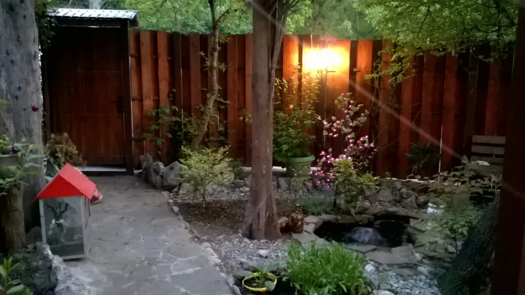 Коттедж Коттедж со своим двориком и гаражом — Ялта