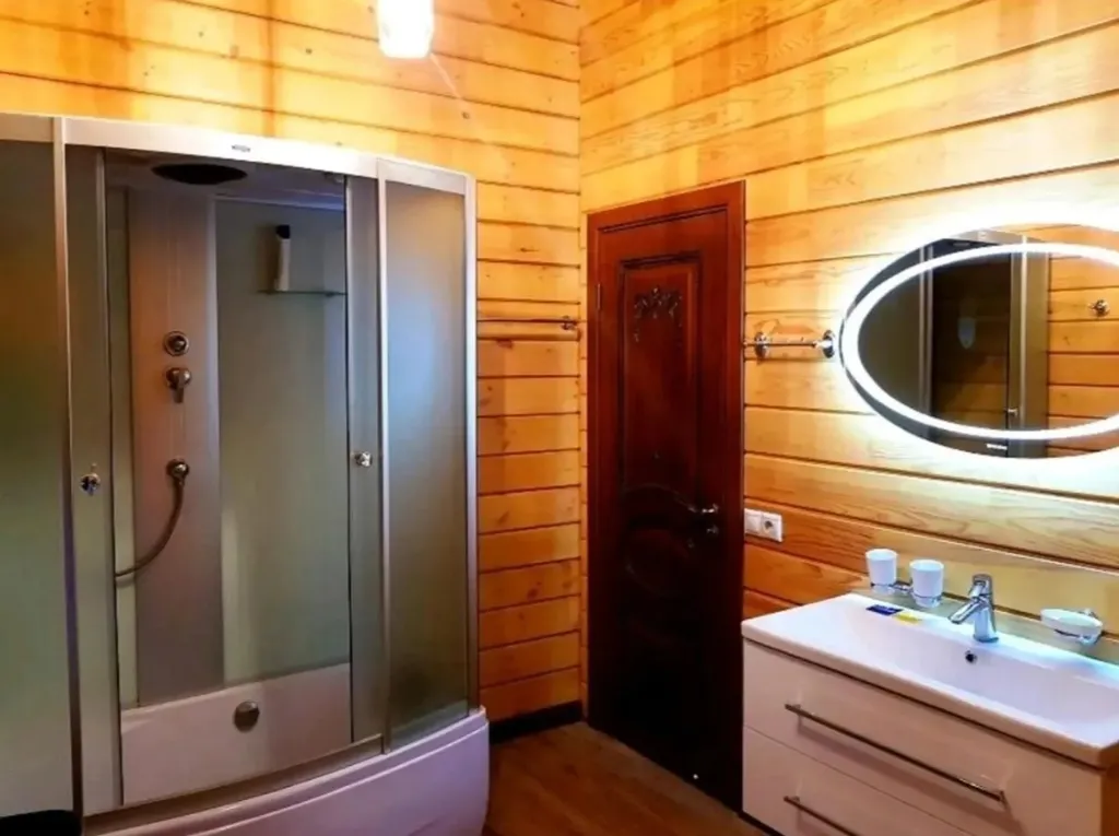 Усадьба с бассейном на Горном Алтае