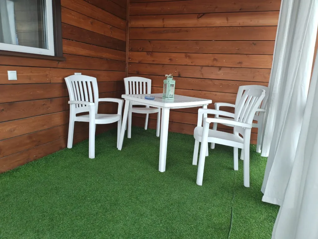 Коттедж Однокомнатный домик с террасой и мангалом — Новосибирск