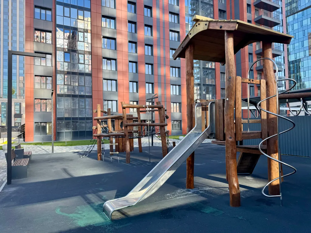 Современная квартира в новом деловом центре Новосибирска