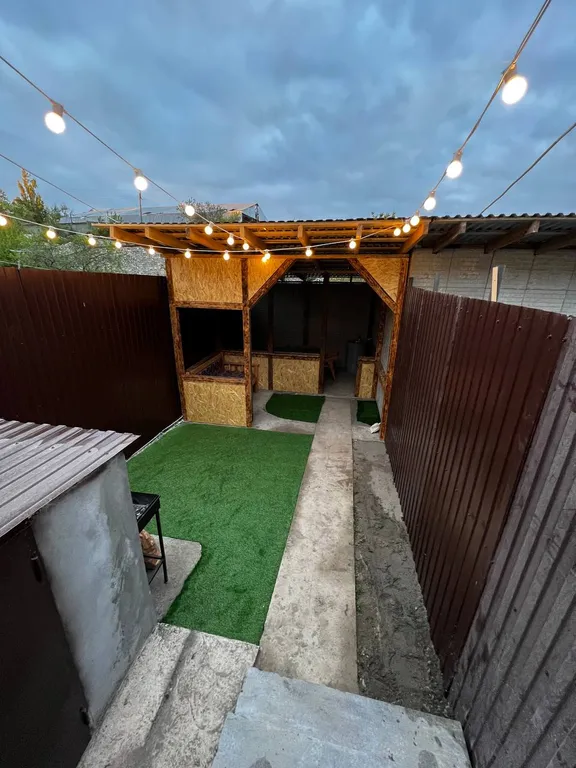 Коттедж Дом и задний двор — аренда посуточно в Дубки