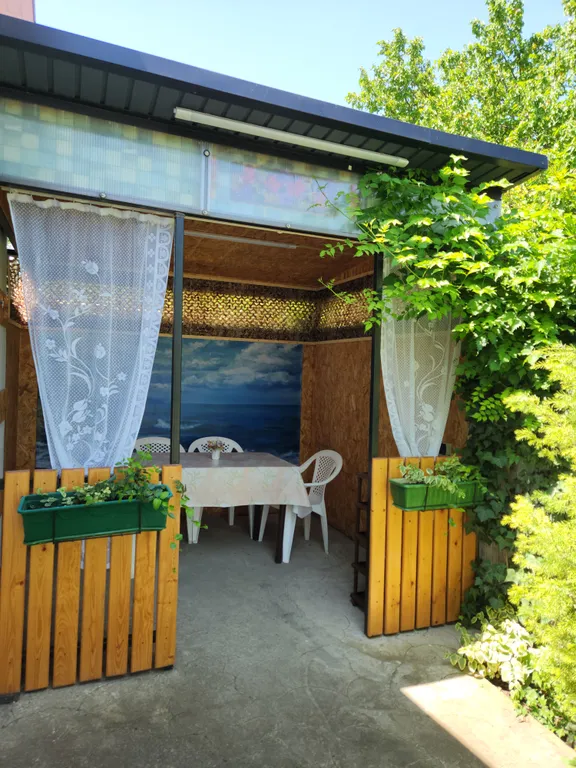 Семейный 3-х комнатный номер в тихом районе