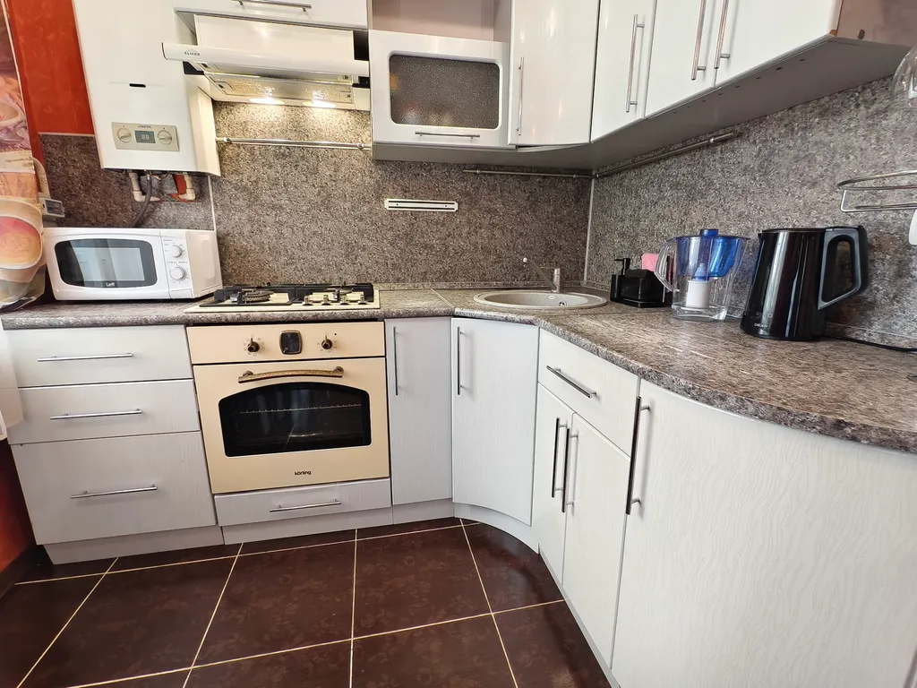 Стильная двухкомнатная квартира в самом центре рядом с рынком