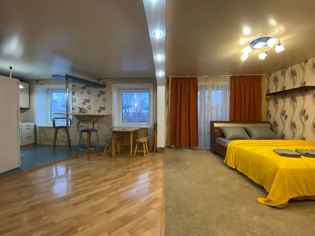 Двухкомнатная квартира рядом с ЖД-вокзалом