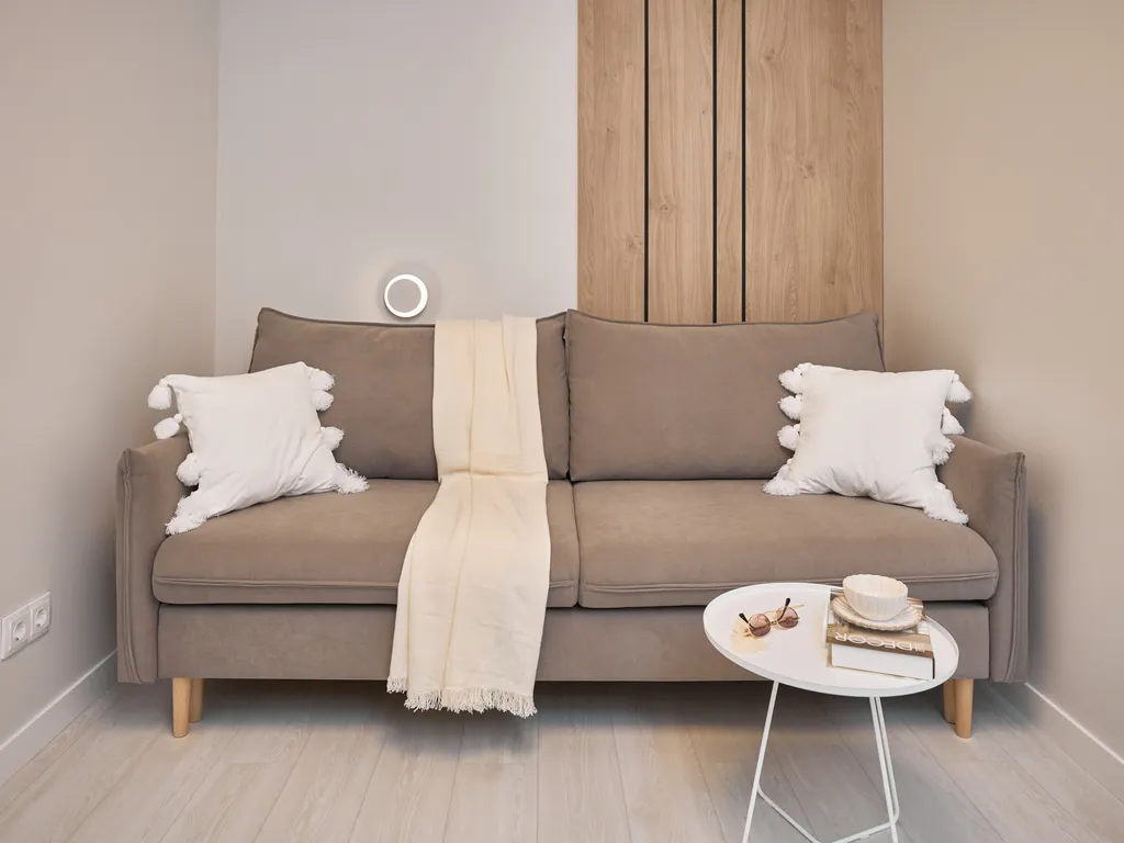 Евро двухкомнатная квартира с боковым видом на море