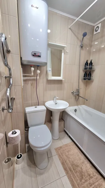 Уютная кв на Красной линии 8 км Рядом всё необходимое