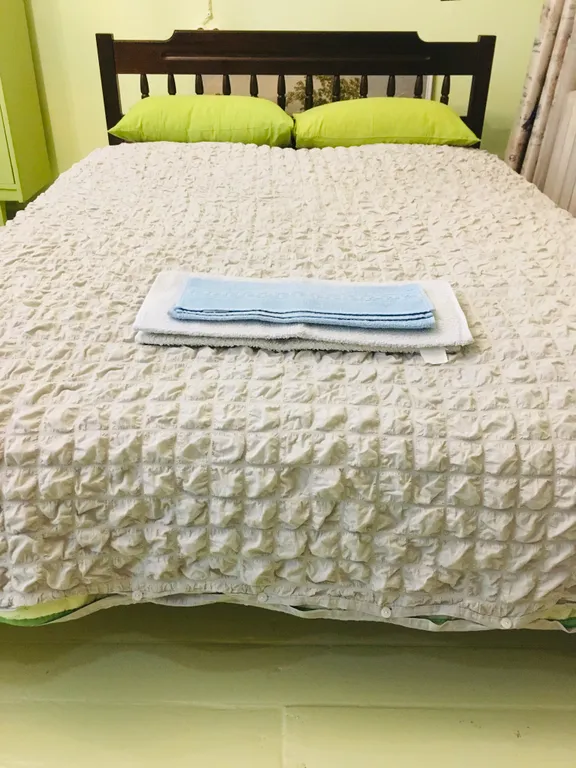 Старый дворик, где уютно и тепло