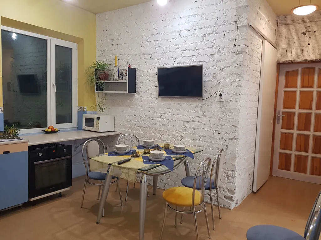 Уютный домик в зеленой зоне в центре