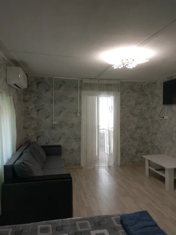 Уютный номер с большим двором