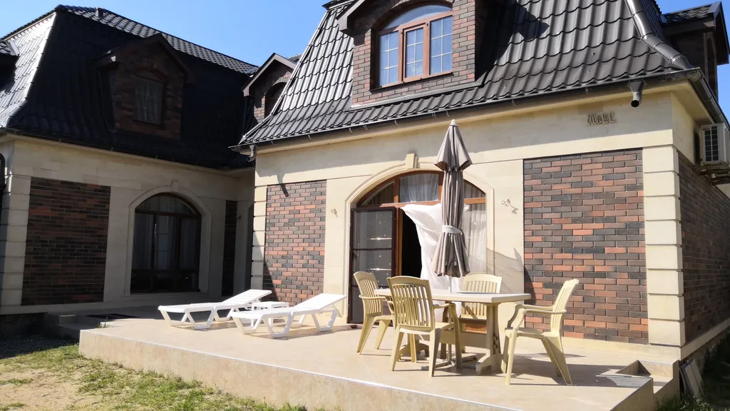 Коттедж Дом, море рядом — аренда посуточно в Махачкала