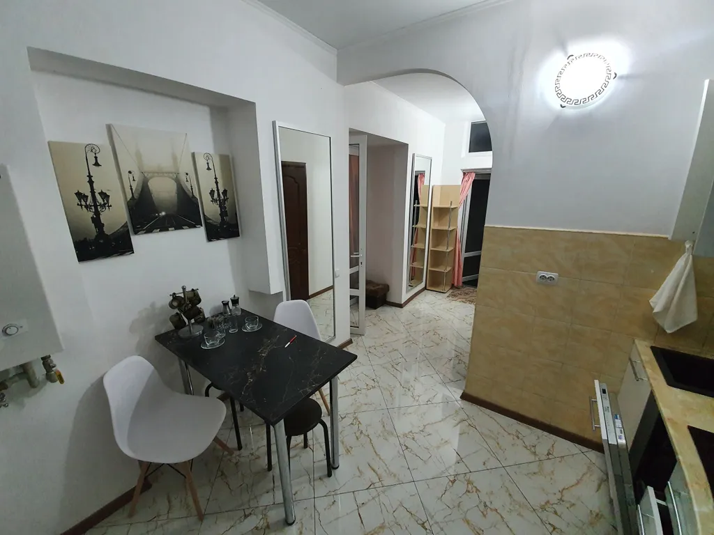 Двухкомнатный дом с большим отдельным двором