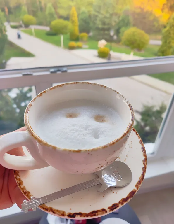 Квартира с камином у леса