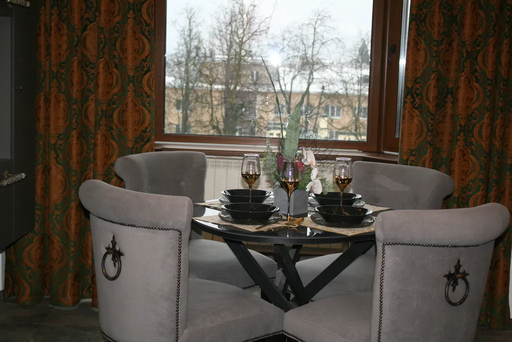 Уникальная двухэтажная квартира в центре города с видом на Кремль