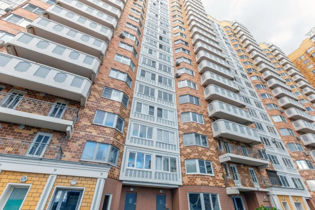 Апартаменты с двумя спальнями и кухней-столовой у ФОК Салют