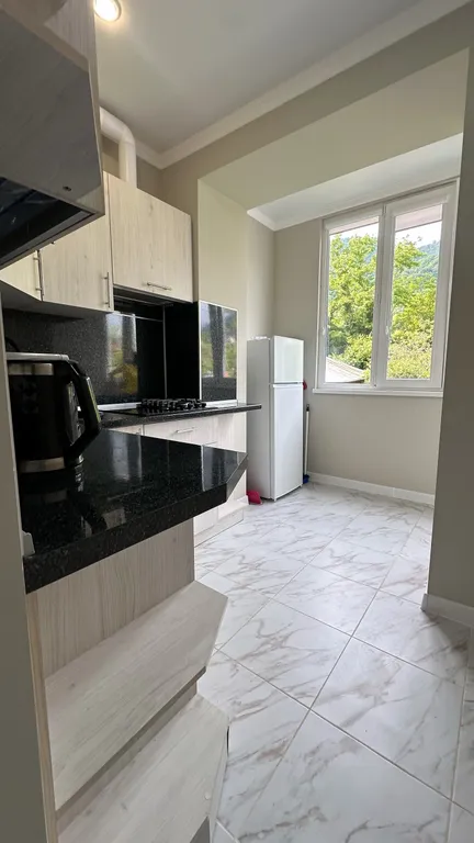 Апартаменты класса люкс с видом на море и горы в центре города