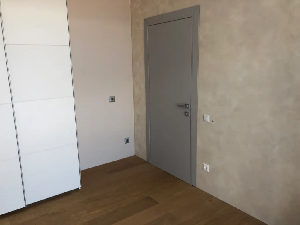 Современный стильный дом у моря