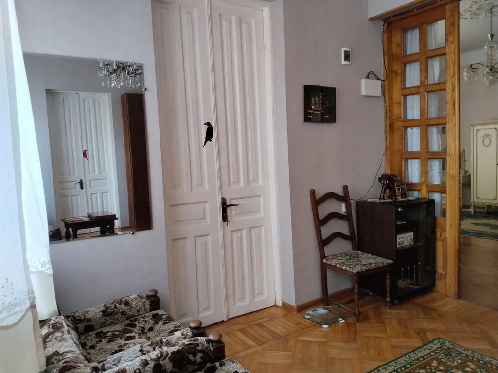 Большой семейный номер со своим санузлом и смежным номером