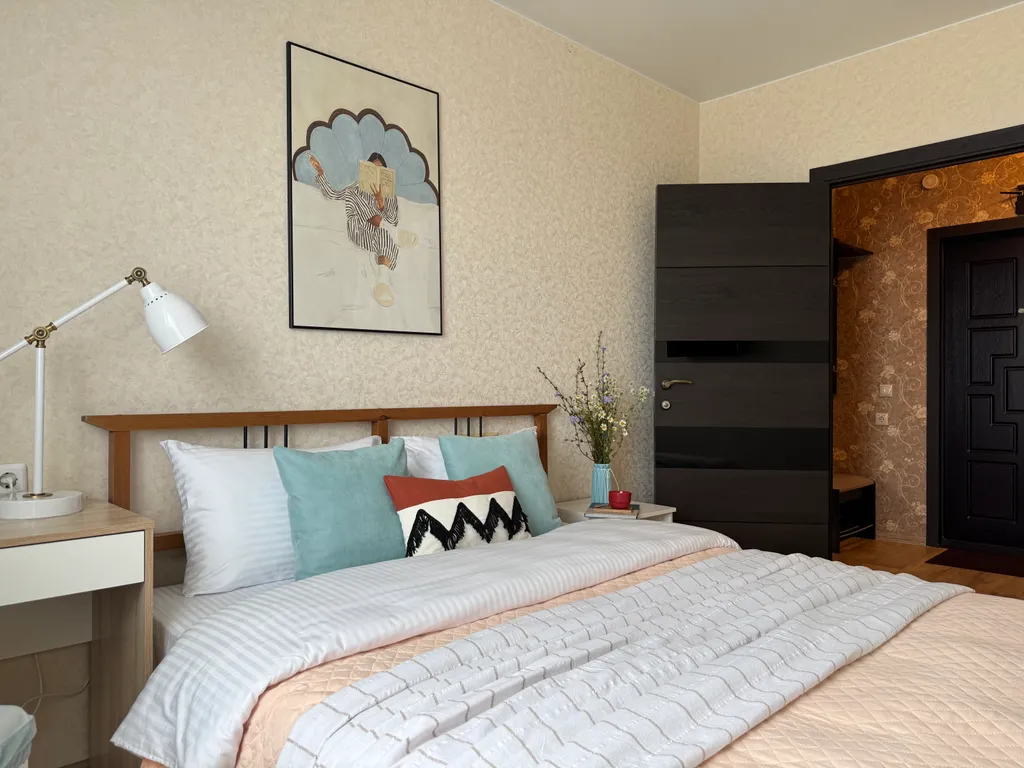 Семейная ретро квартира с видом на лес