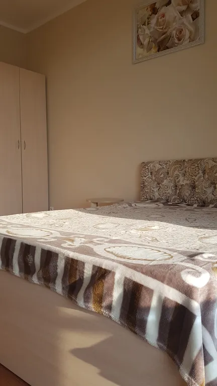 Двухкомнатная квартира на берегу моря